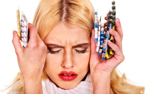 Co způsobuje bolest hlavy? Může za ni vůně i návštěva kina