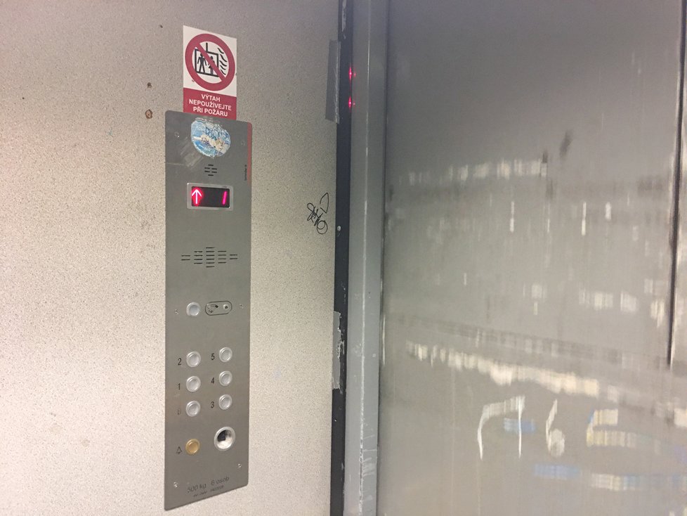 V pavilonu ORL nemocnice Bulovka je výtahů několik.