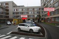 Jako v amerických seriálech: Fakultní nemocnice v Plzni bude mít nový příjem, za pacientem přijde lékař