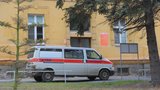 Střelba v nemocnici ve Slaném: Pacient napadl personál!