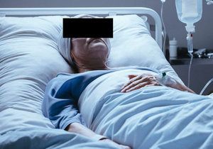 Žena před 27 lety upadla po autonehodě do kómatu! Probrala se poté, co slyšela, jak se její syn hádá v nemocnici (ilustrační foto)