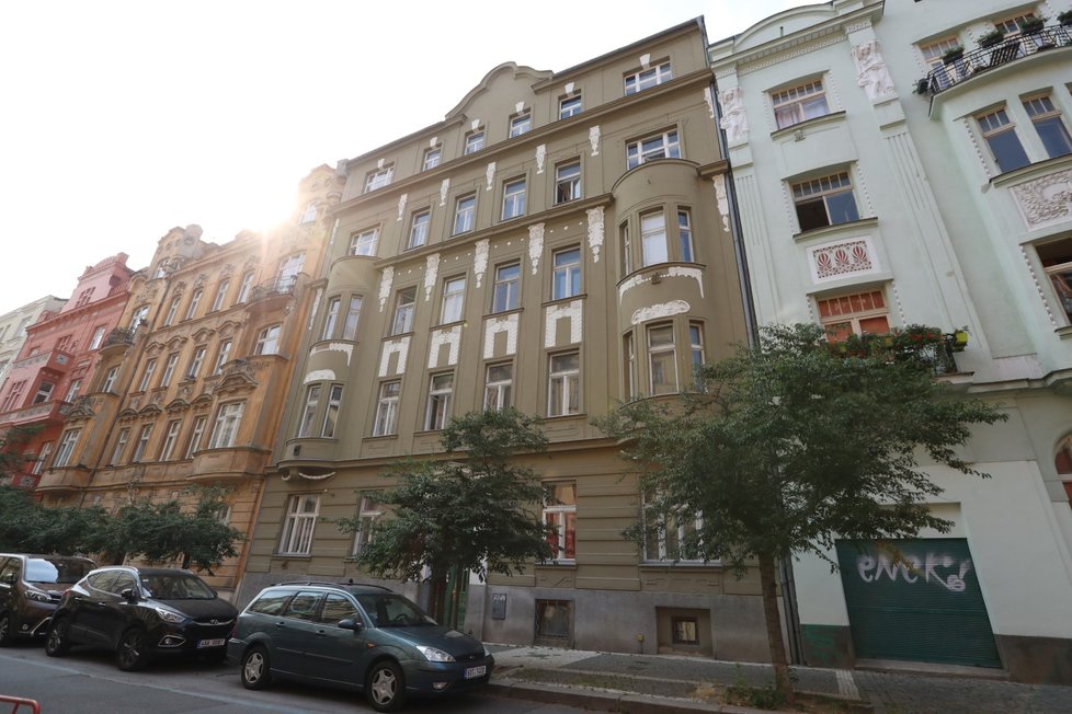 Předseda Pirátů Ivan Bartoš má byt v Praze - Michli, trvalý pobyt má ale jinde.