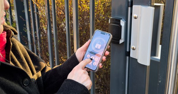 Na odemykání a zamykání mobilem jsme si snadno zvykli