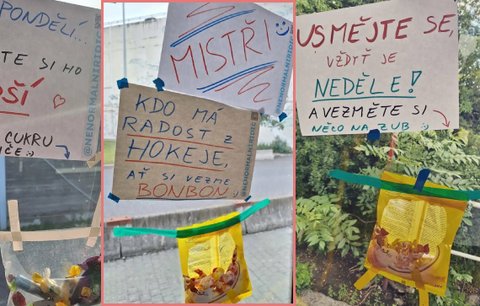 Pražský autobusák si hýčká své cestující: Sladkosti a milé vzkazy jim lepí na dveře a okna!