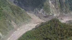 Následky bleskových povodní v Devighatu v okrese Nuwakot v Nepálu (27. 8. 2026)