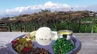 Téměř neznámá nepálská kuchyně aneb Jak se baští ve stínu horských velikánů