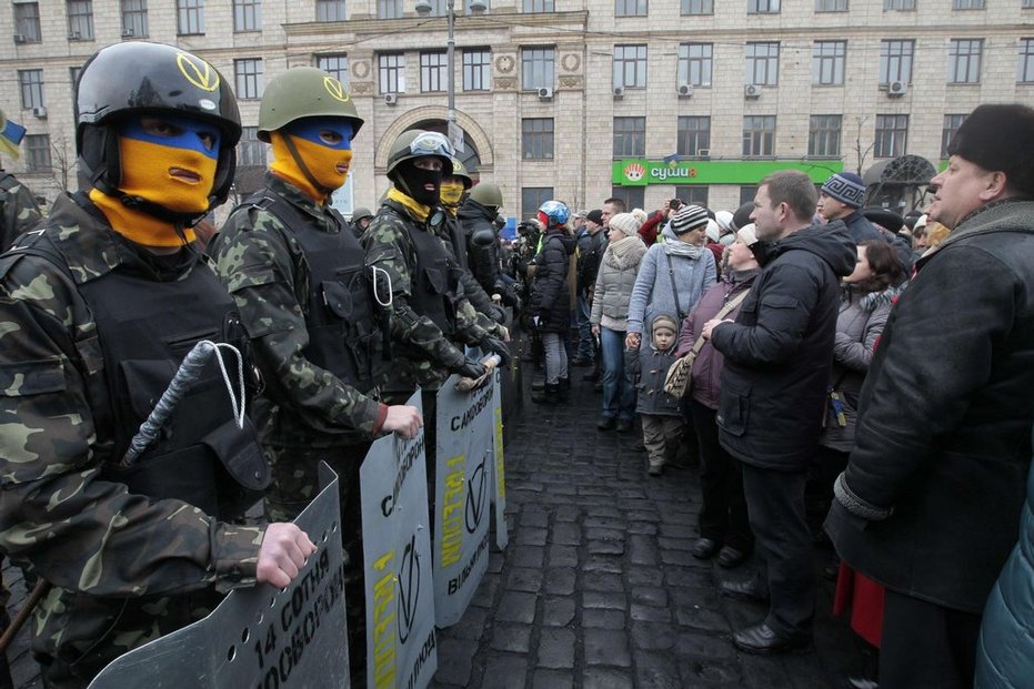 Nepokoje na Ukrajině trvají téměř tři měsíce (na snímku demonstrace v Kyjevě 16. února)