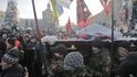 Nepokoje v Kyjevě: místo demonstrace lidé uctili památku jedné oběti Nepokoje v Kyjevě: místo demonstrace lidé uctili památku jedné oběti