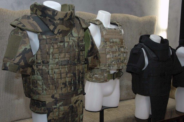 Představení vest pro armádu v únoru 2015, které nakonec ministerstvo obrany nekoupilo