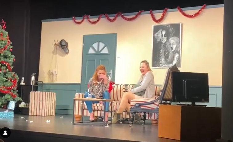 Denisa Nesvačilová měla během představení záchvat smíchu.