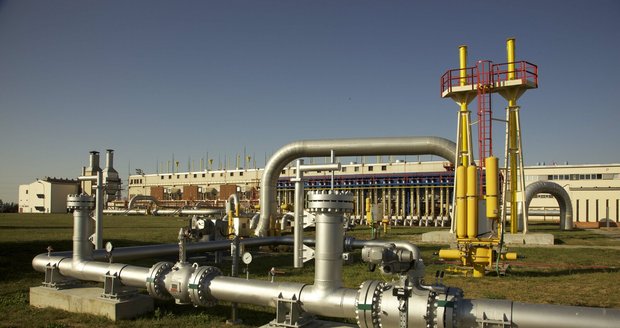 Po zásobnících na plyn další obří nákup: Vláda chce pořídit provozovatele plynovodů NET4GAS