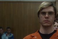 Katalog seriálů (Netflix): Monstrum - Příběh Jeffreyho Dahmera (The Jeffrey Dahmer Story)