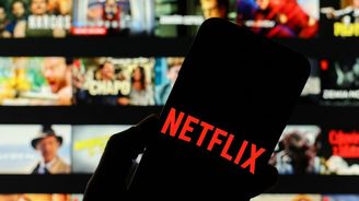 Pandemie dál působí na filmovou produkci. Netflix tak zavádí povinné očkování