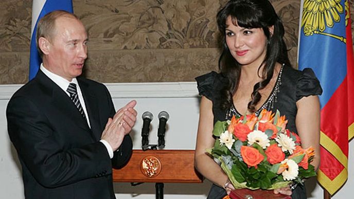 Anna Netrebko s ruským prezidentem Vladimirem Putinem v roce 2008.