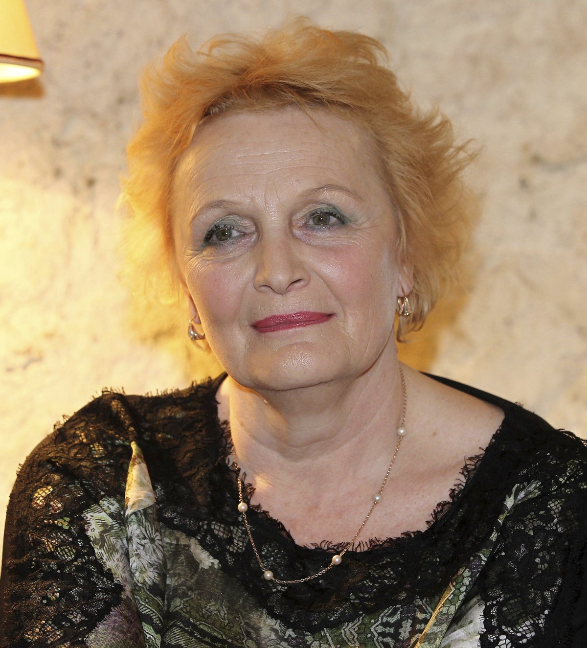 Regina Rázlová (67)