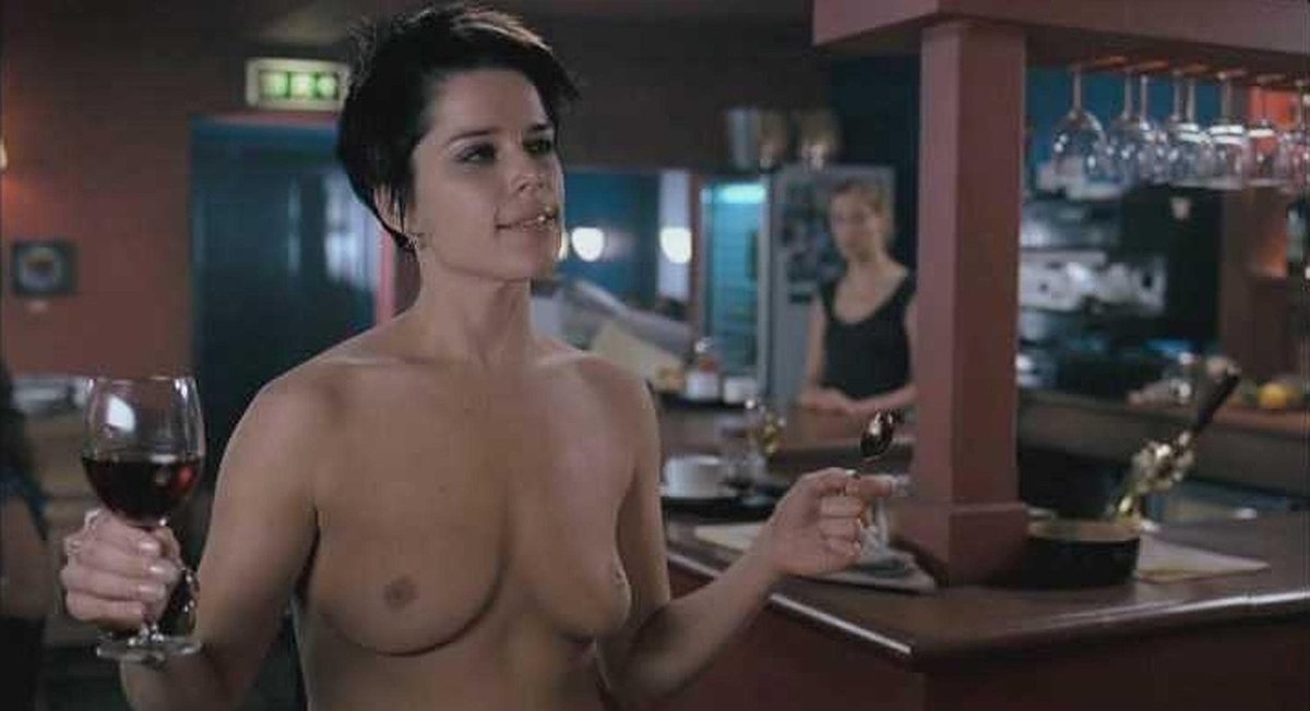 Neve Campbell