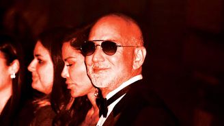 Never more benefiční akci Met Gala, ze které se stala přehlídka bradavek a plastických trhavin Never more benefiční akci Met Gala, ze které se stala přehlídka bradavek a plastických trhavin