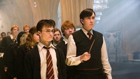 Harry Potter je příběh o  fiktivním kouzelnickém světě, který podle amerických kněží vyvolal v lidech zájem o okultismus a exosticmus