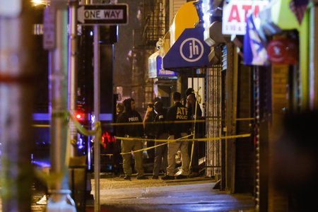 V New Jersey u obchodu došlo ke krvavé přestřelce, zemřel policista - otec 5 dětí, civilisté i pachatelé.