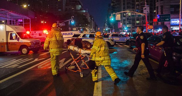 V New Yorku explodovala bomba přímo na Manhattanu: 29 zraněných