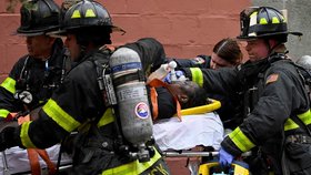 Při požáru bytu v New Yorku zemřelo 19 lidí včetně devíti děti (9. 1. 2022)