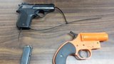 Sehnat zbraň v USA může každý: Chlapec (7) přinesl do školy pistole a náboje!