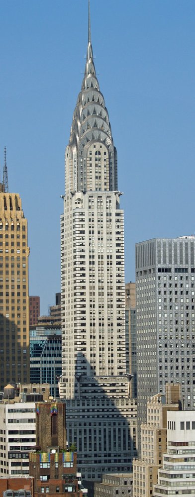 Chrysler Building jako první mrakodrap překročil výšku Eiffelovy věže