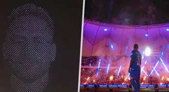 Extravagantní představení brazilské superstar: Obrovský hologram Neymara rozzářil oblohu