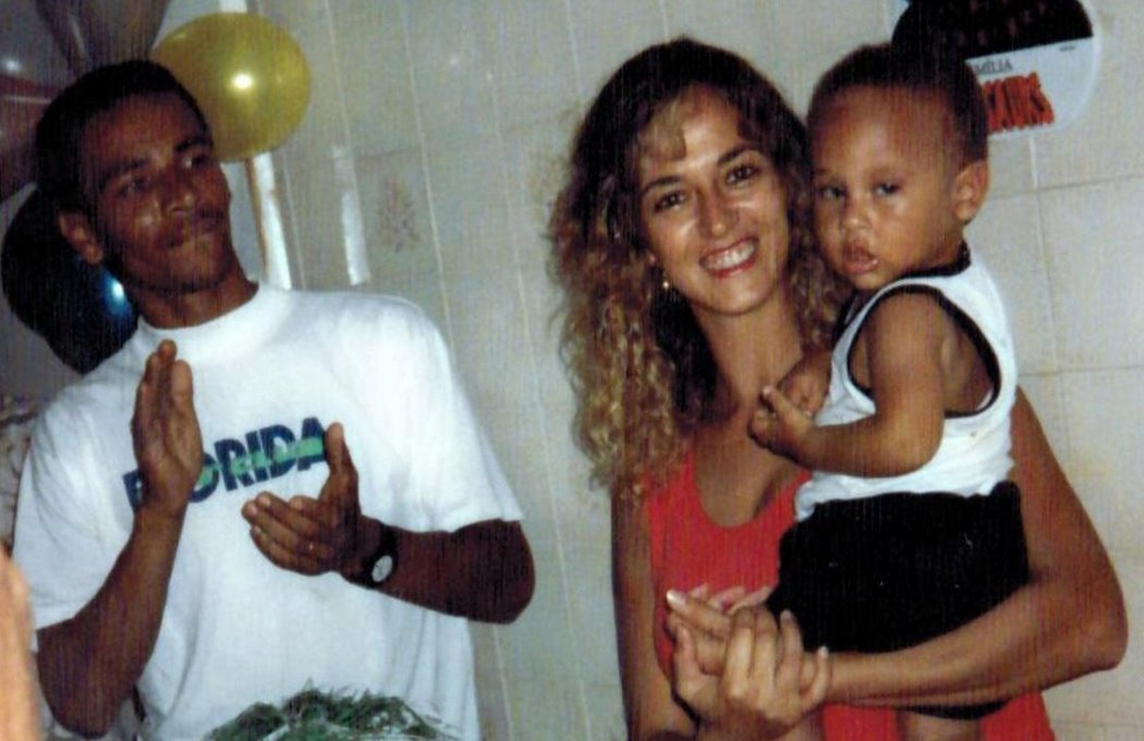 Neymar s rodiči, když mu byli dva roky