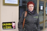 Příběh Čechů bez práce: Věra dostala znovu padáka. Z podpory živí invalidního syna