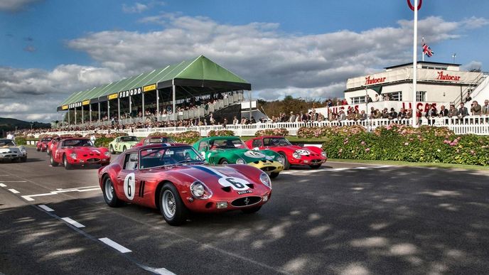 Neznámý kupec neváhal zaplatil za Ferrari 250 GTO z roku 1963 (na snímku) rekordních 52 milionů dolarů, tedy miliardu korun.