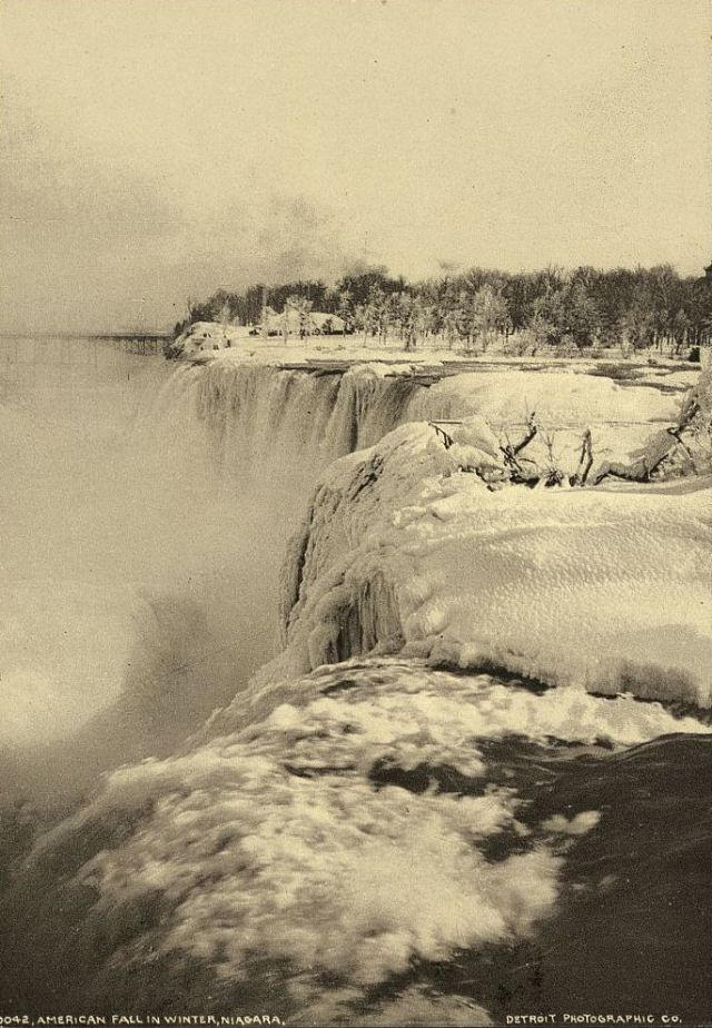 Niagarské vodopády na začátku 20. století.