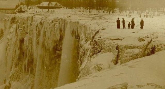 Niagarské vodopády v roce 1911.