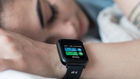 S chytrými hodinkami máte přehled o kvalitě spánku