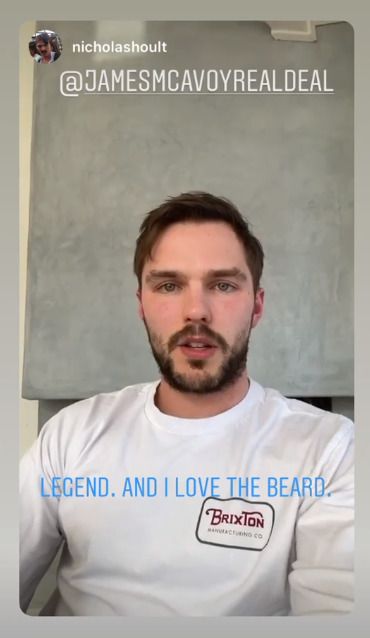 ...z nichž (prozatím) jeden výzvu přijal - herec Nicholas Hoult