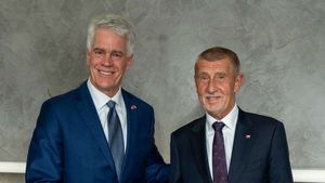 Babiš se po pověření setkal s Trumpovým mužem v Česku. Lipavský přidal varování Babiš se po pověření setkal s Trumpovým mužem v Česku. Lipavský přidal varování
