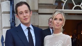 Je tu miliardářská svatba: Nicky Hilton si bere Jamese Rothschilda! Zásnubní prsten 40 milionů, šaty „jen“ za dva! 