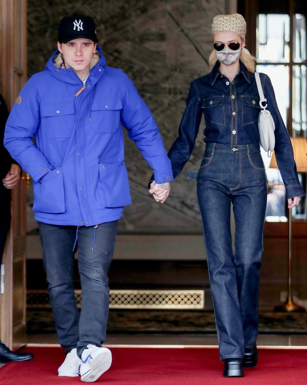 Nicola Peltz a Brooklyn Beckham tvoří krásný pár.