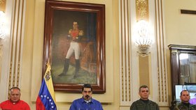 Venezuelský prezident Maduro byl připraven prchnout ze země, tvrdí USA