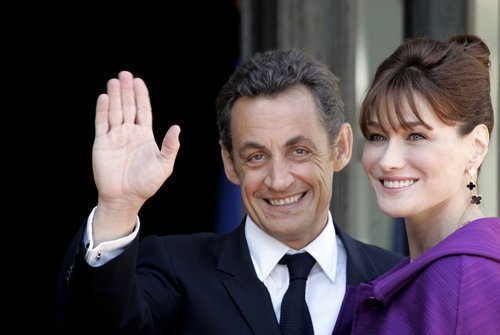 V roce 2008 se Carla Bruni provdala za francouzského prezidenta Nicolase Sarkozyho