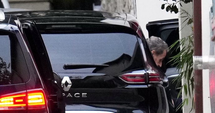 Propuštění exprezidenta Sarkozyho z vězení (10.11.2025)