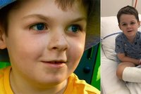 Hendikepovaný Nicolas (8) v nemocnici upadl řidiči sanitky: Kvůli zlomené noze se bude muset znovu učit chodit