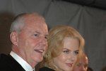 Otec Nicole Kidman zemřel po pádu v hotelovém pokoji