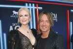Nicole Kidmanová s manželem Keithem Urbanem na ACM Awards