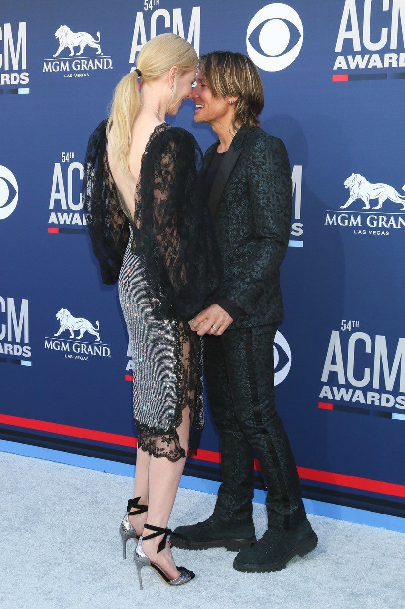 Nicole Kidman s manželem Keithem Urbanem na ACM Awards