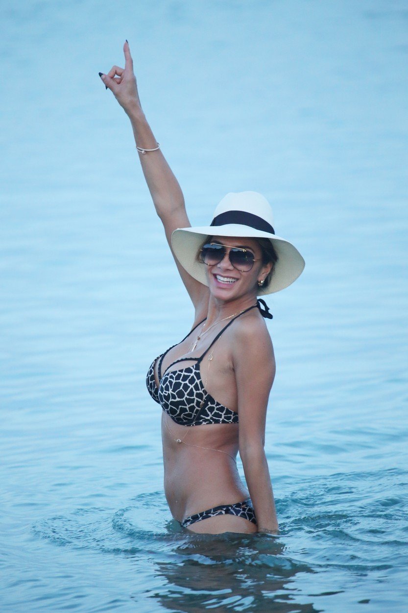 Nicole Scherzinger si užívala v Řecku.