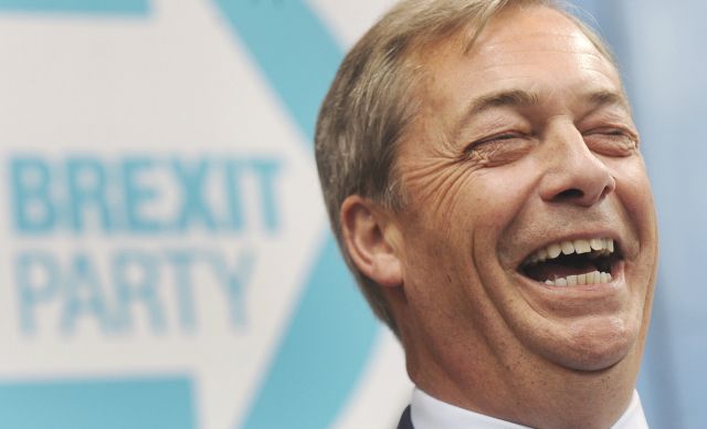 Nigel Farage vyrazí do voleb do Evropského parlamentu s novou Stranou pro brexit