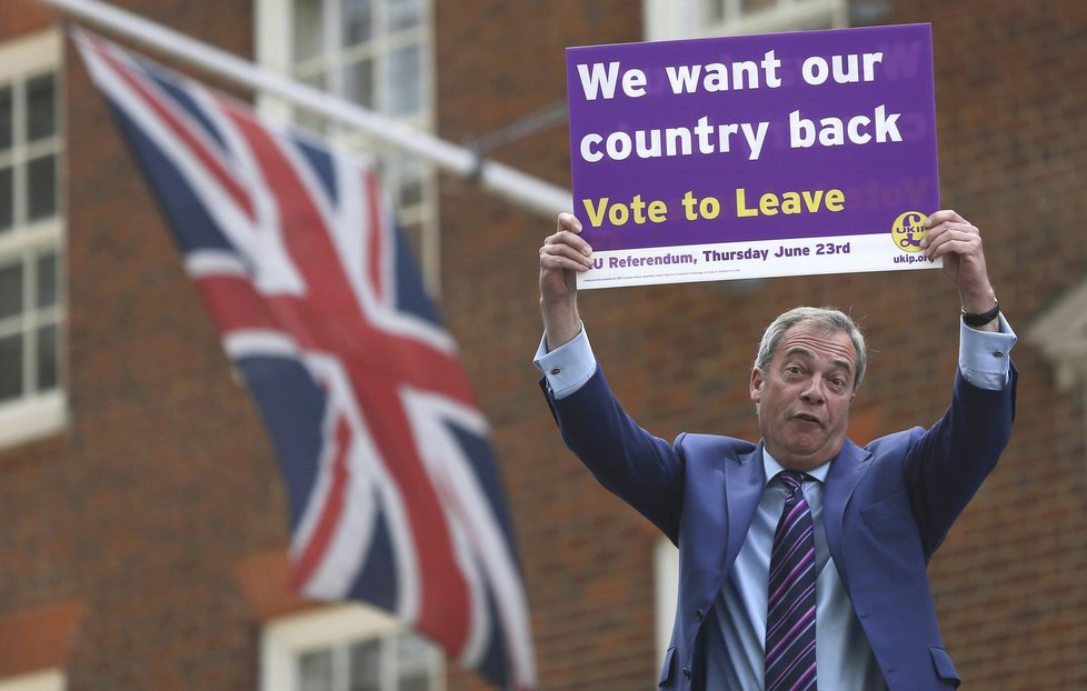 Europoslanec Nigel Farage podpořil vystoupení Velké Británie z EU