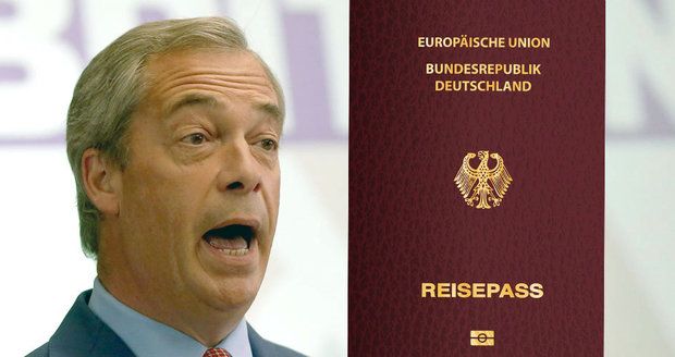 Fanoušek brexitu chce německý pas? Farage čekal ve frontě u německé ambasády