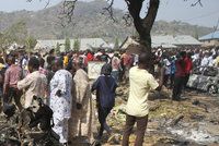 Letadlo omylem bombardovalo uprchlický tábor: Nálet zabil víc než 100 lidí